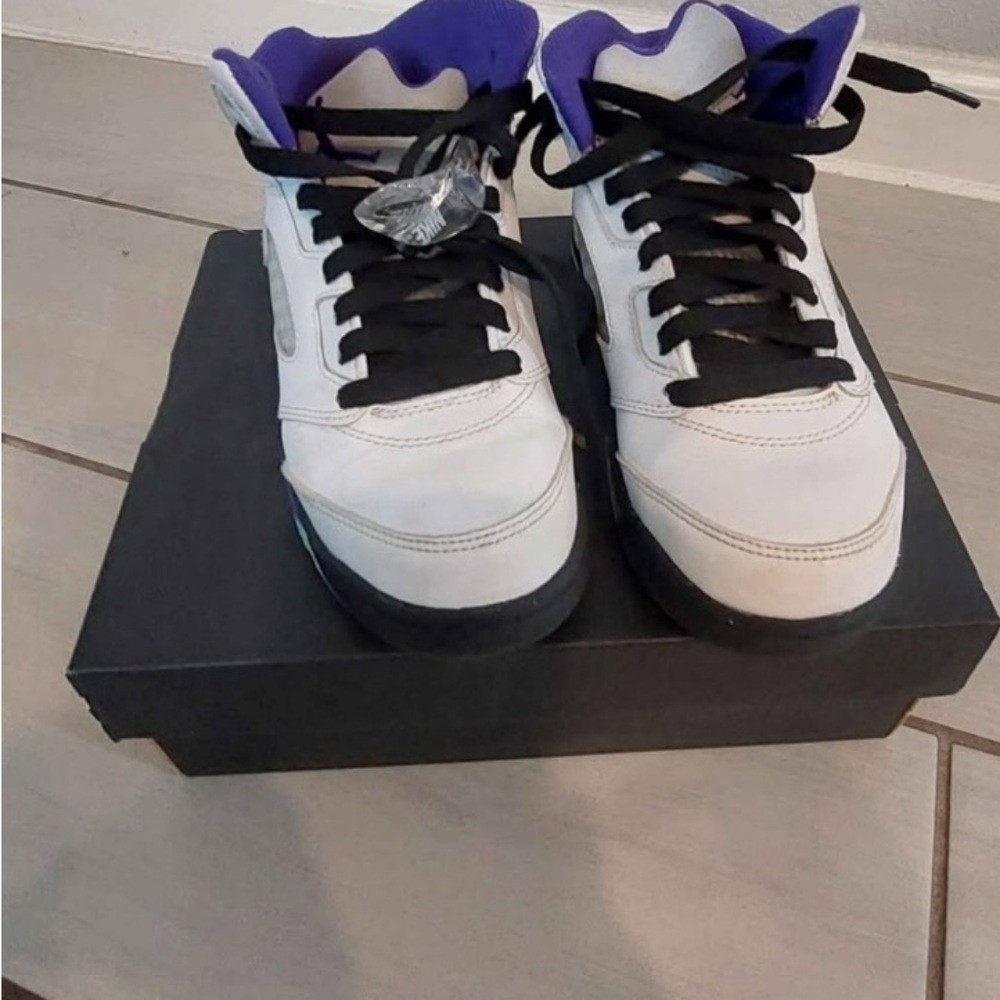 White and Purple Jordan ConcordSneakers